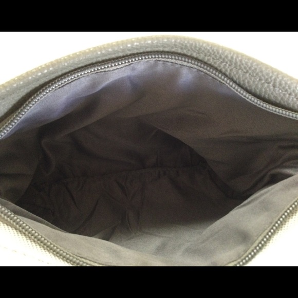 Salvatore Ferragamo Cosmetic Bag - Picture 4 of 4